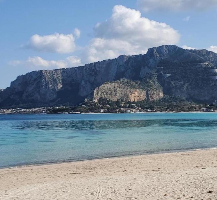 Fronte Mare Arenella Bed & Breakfast Palermo Exterior photo